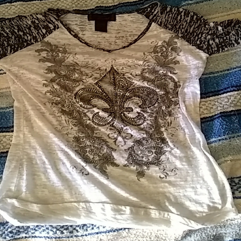 Long sleeve shirt never been worn